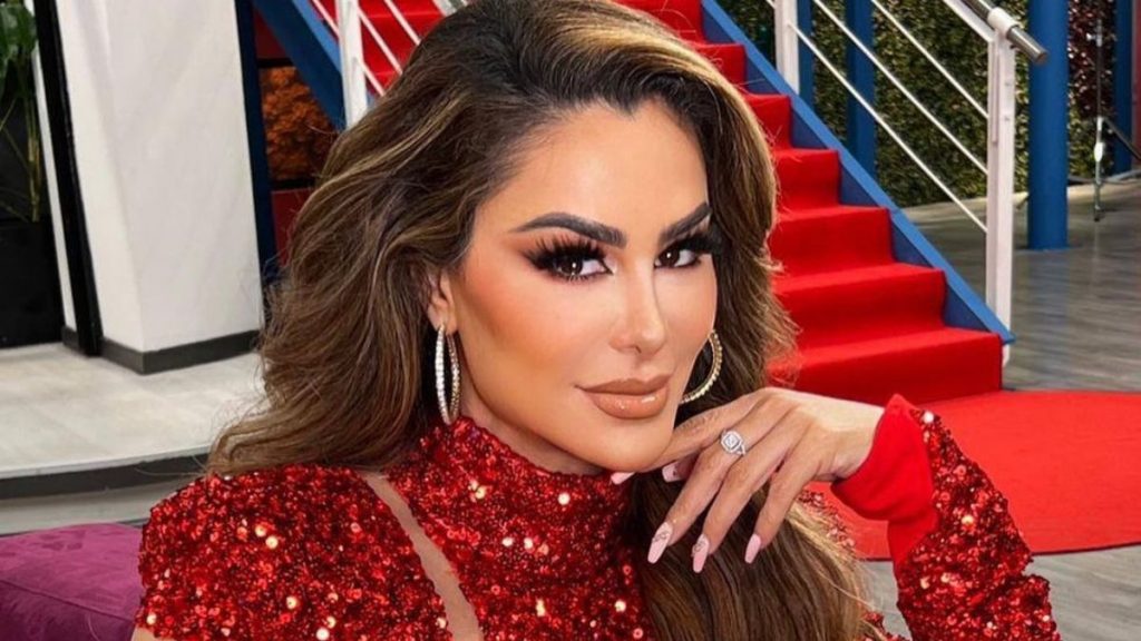 Ninel Conde Subi La Temperatura En Redes Con Min Sculo Bikini