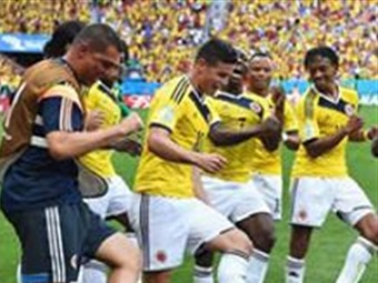 la parodia de la celebracion de los jugadores de futbol latinos y europeos en youtube video local lo mejor de la salsa y del entretenimiento tropicana colombia latinos y europeos en youtube