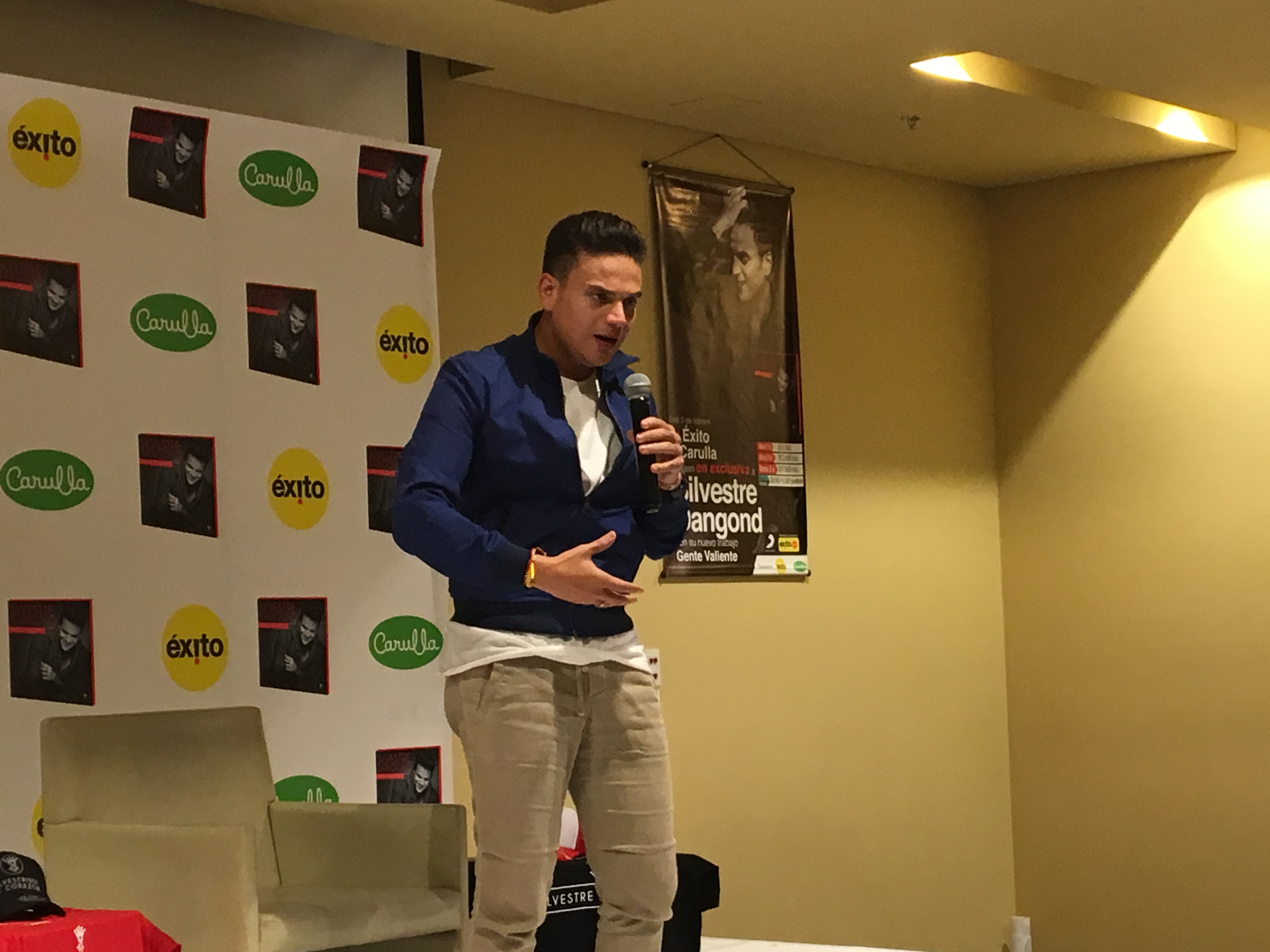 Silvestre Dangond lanzamiento gente valiente Tropicana