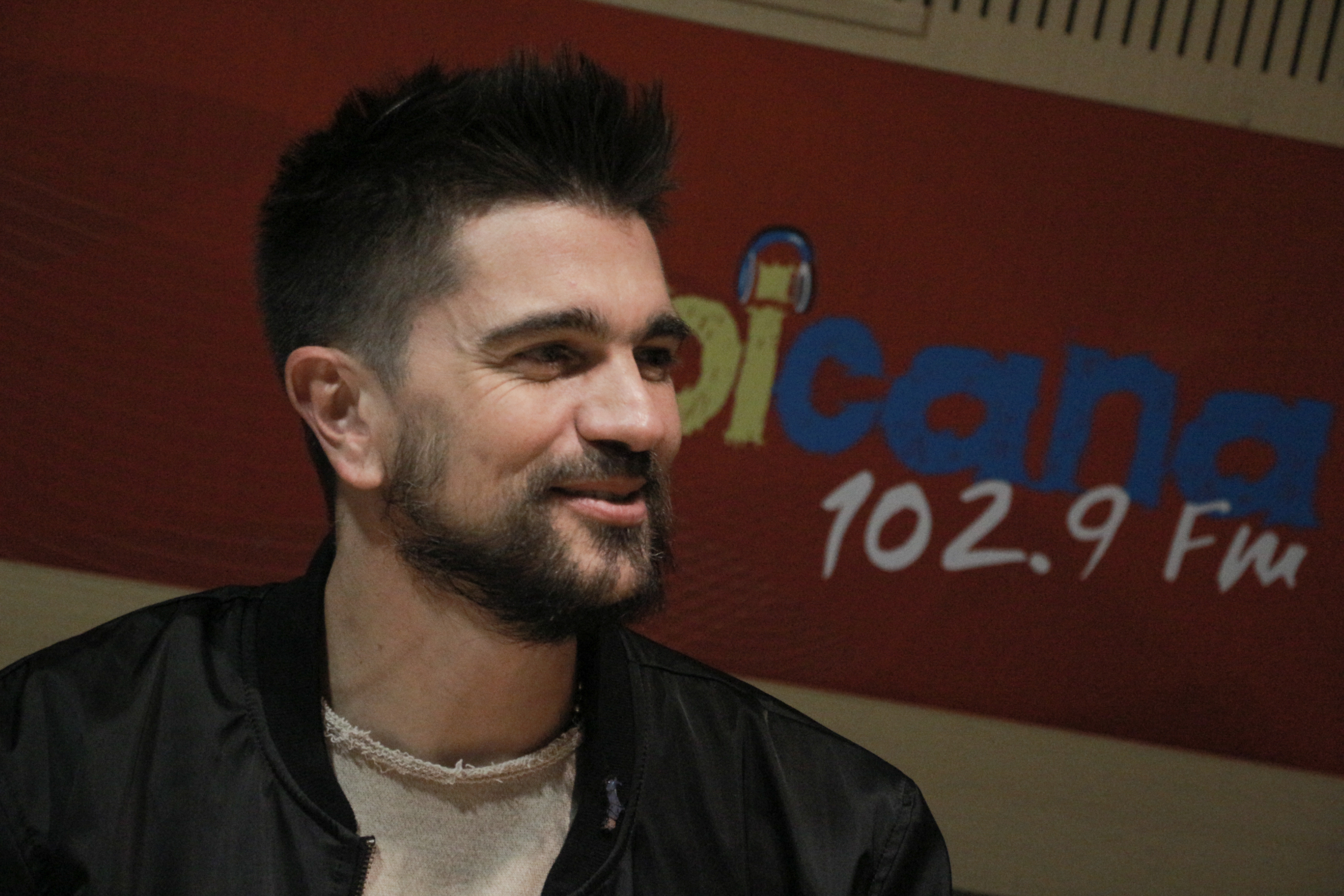 Juanes en Tropicana Mis Planes Son Amarte