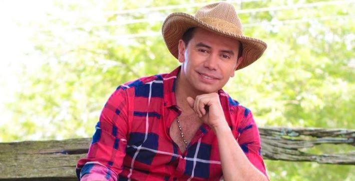 Jhonny Rivera reveló cuánto cobra por un show virtual