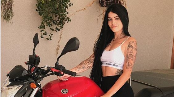 Youtuber murió tras sufrir un accidente en moto durante un pique