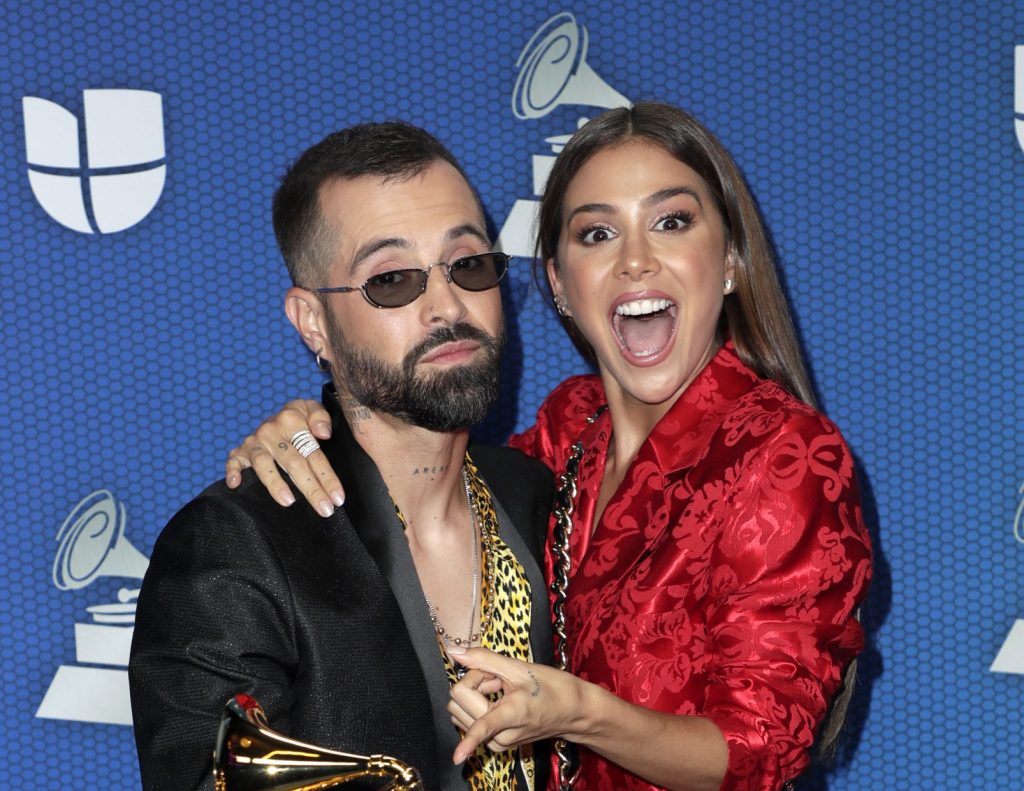 Greeicy Y Mike Hicieron Tradición Popular Para Conocer El Sexo De Su Bebé