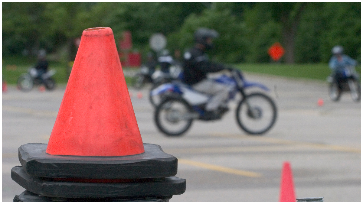 Curso conducción de moto / Foto de referencia: Getty Images