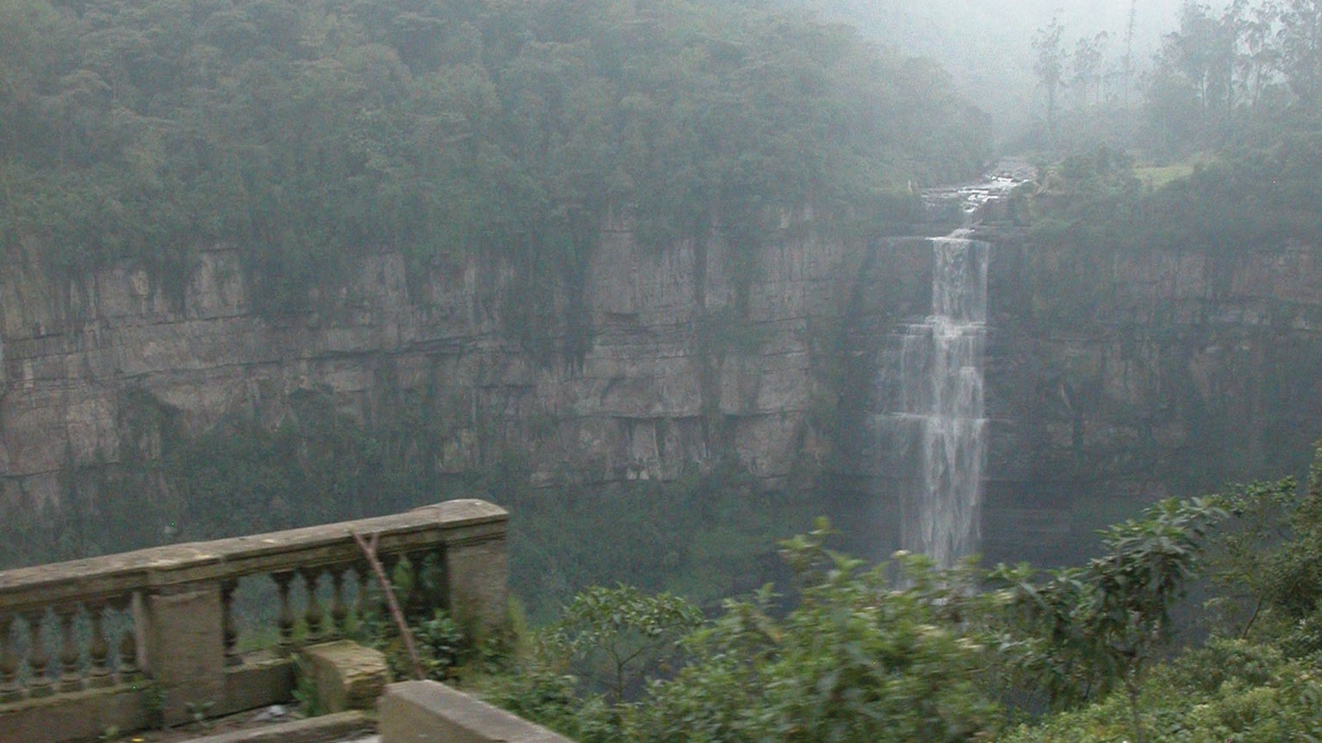 Carro cayó a Salto de Tequendama; los ocupantes murieron